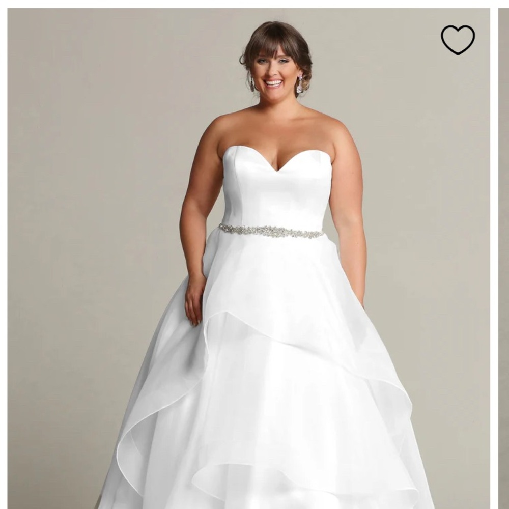 Brand new wedding dress - never been worn.